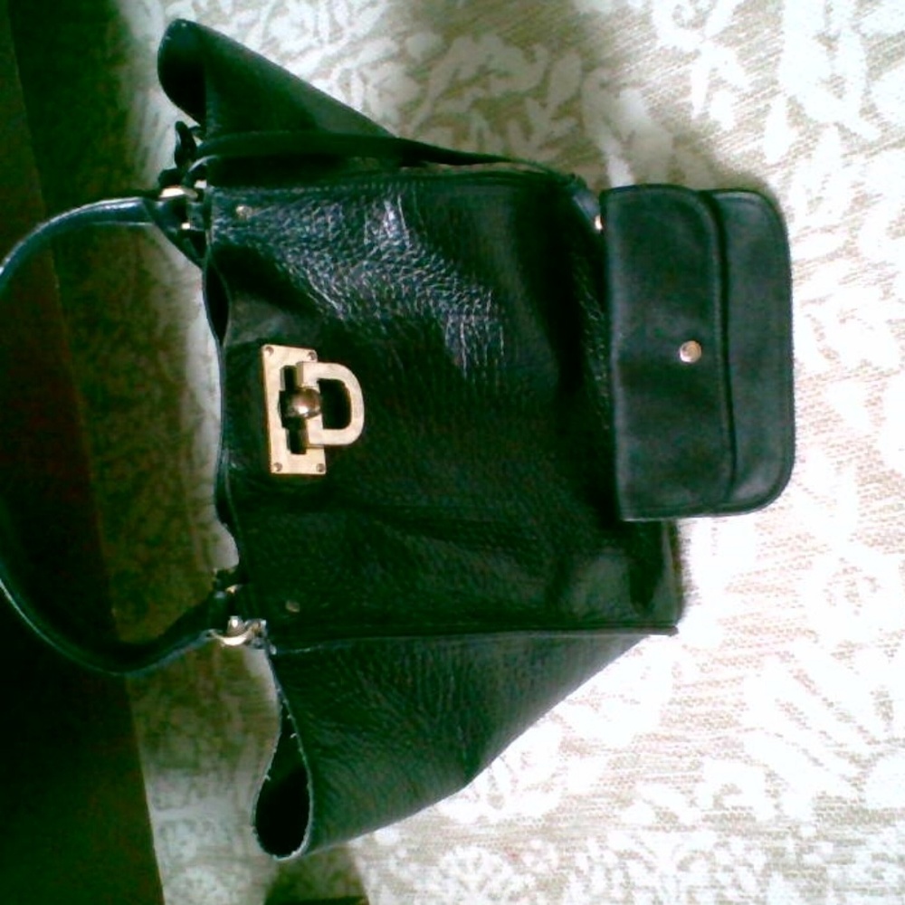 Black DKNY tote